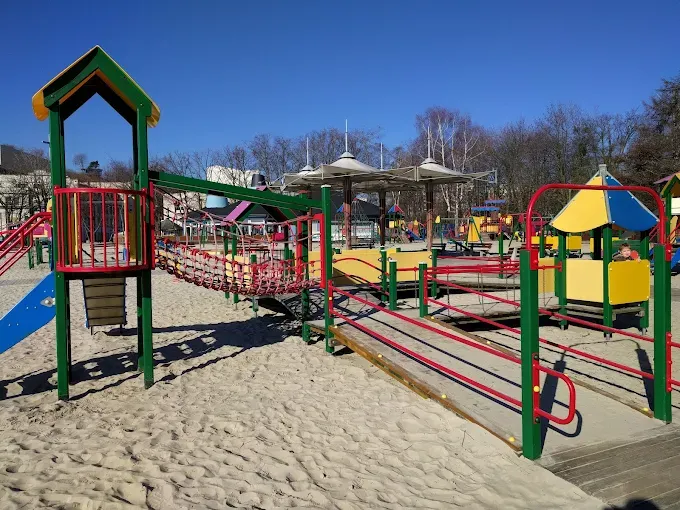 Plac zabaw na Plaży Śródmieście - Gdynia